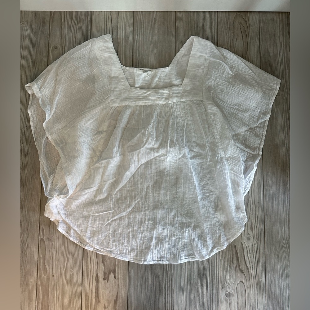 Beachlunchlounge white top. Size S